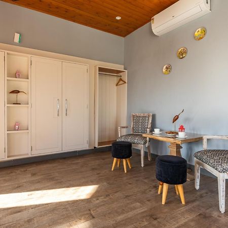 Stayvista At Serene With Outdoor Bonfire Barog 外观 照片