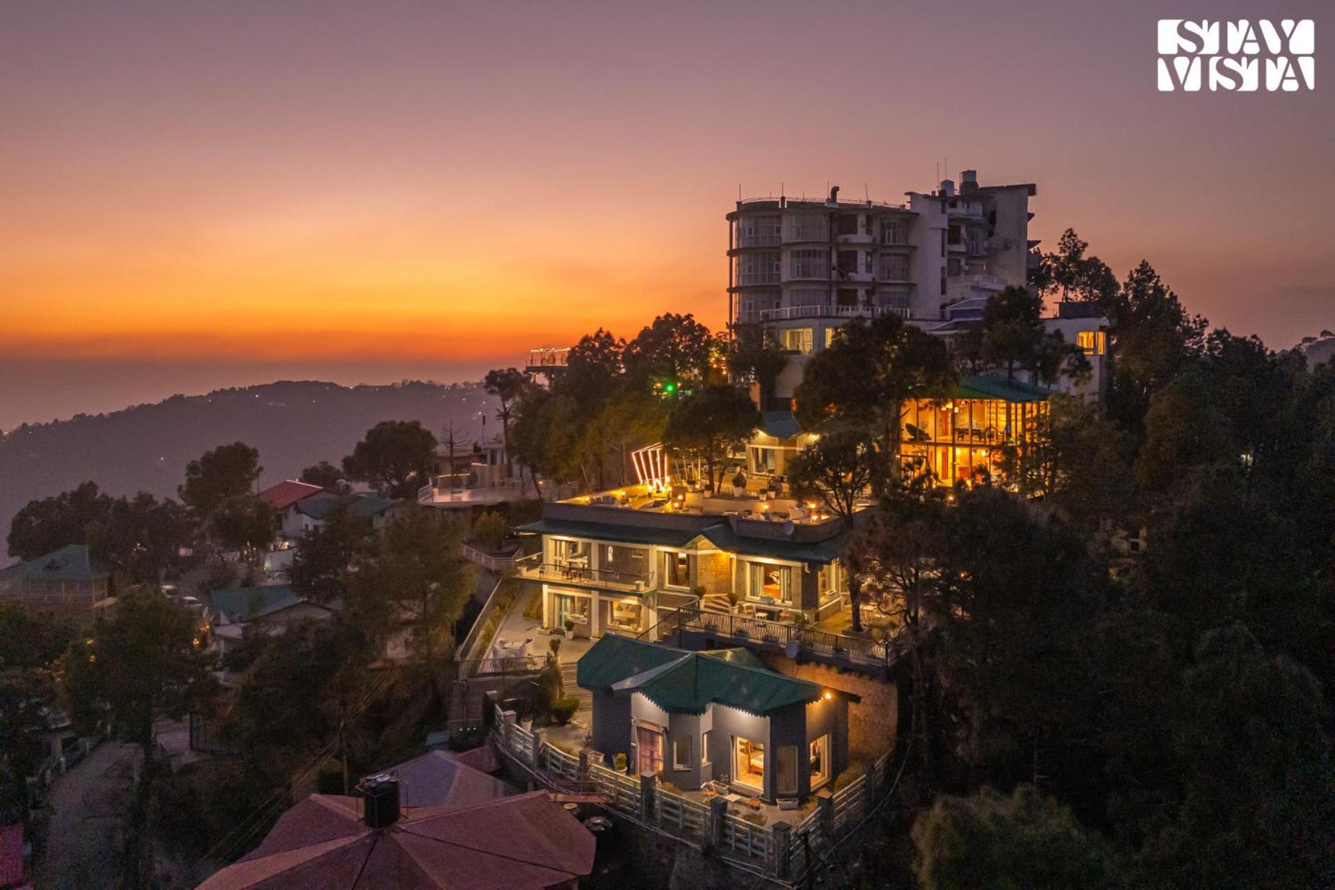Stayvista At Serene With Outdoor Bonfire Barog 外观 照片